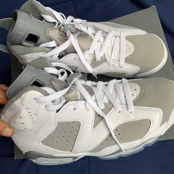 AIR JORDAN RETRO 6 ‘COOL GREY’ - Picture 3 of 6